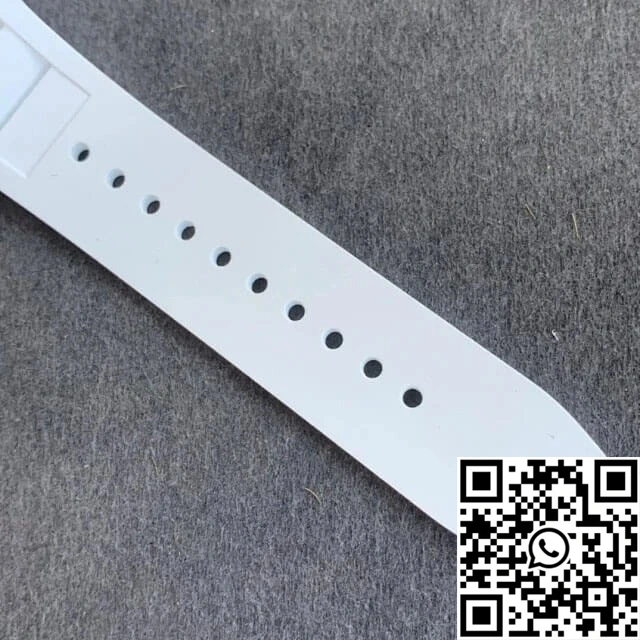 Richard Mille RM35-02 KV Factory V3 Carbon Fiber White Rubber Strap