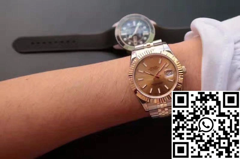 Rolex Datejust 126333 41mm Champagne Dial