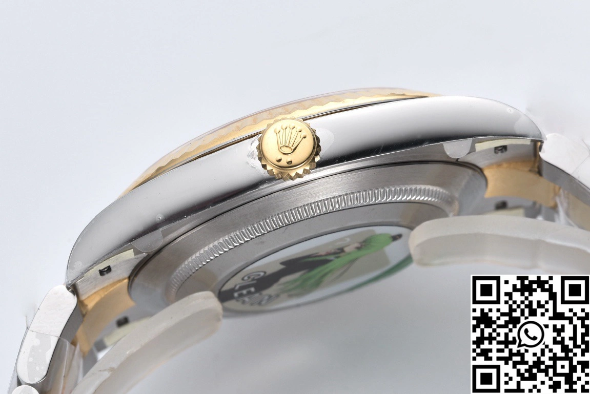 Rolex Datejust M126333-0020 Clean Factory Gold Motif Dial Oyster Band