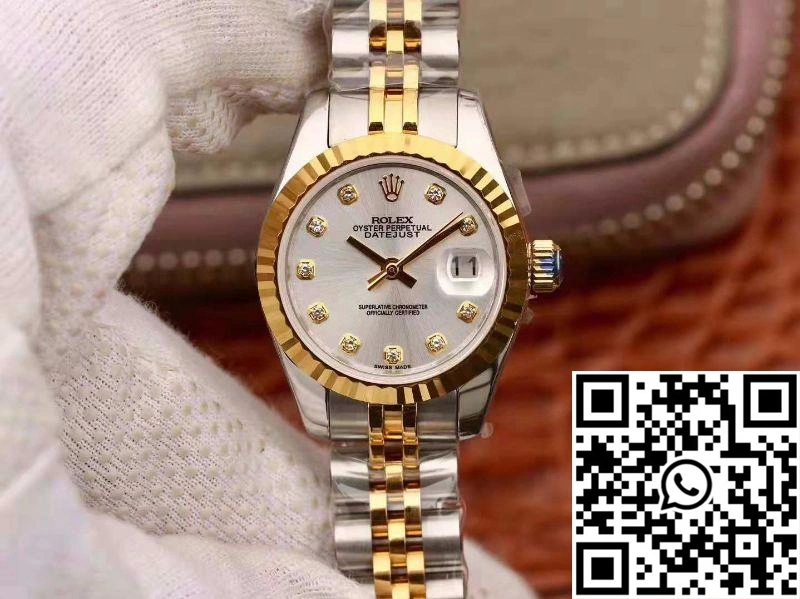 Rolex Lady Datejust 18K Gold 28MM Silver Dial