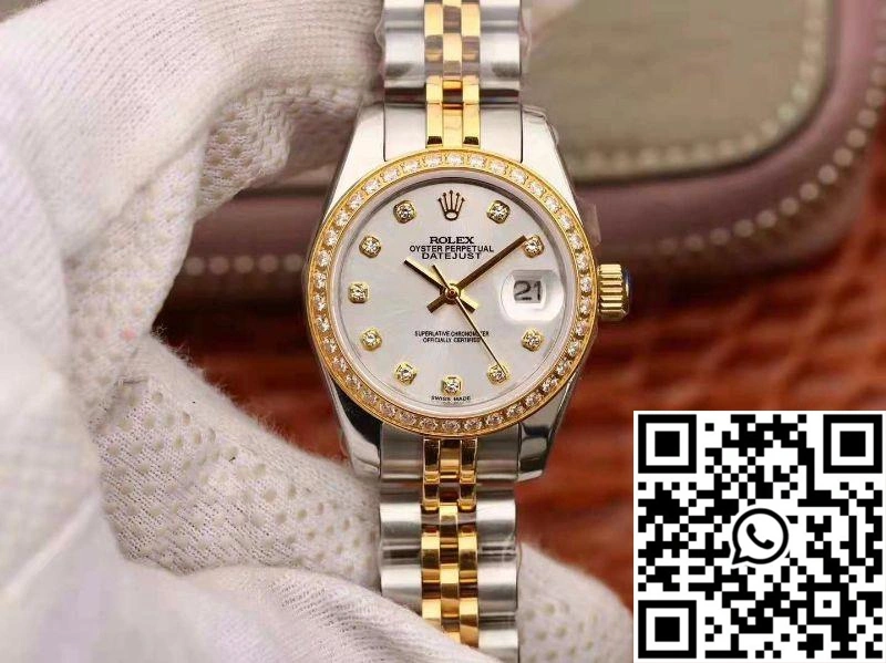 Rolex Lady Datejust 18K Yellow Gold 28MM Silver Dial