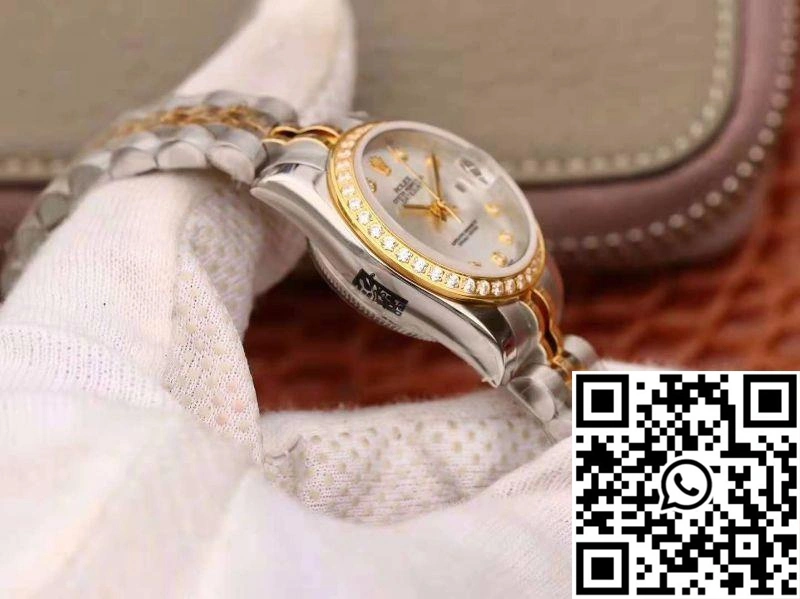 Rolex Lady Datejust 18K Yellow Gold 28MM Silver Dial