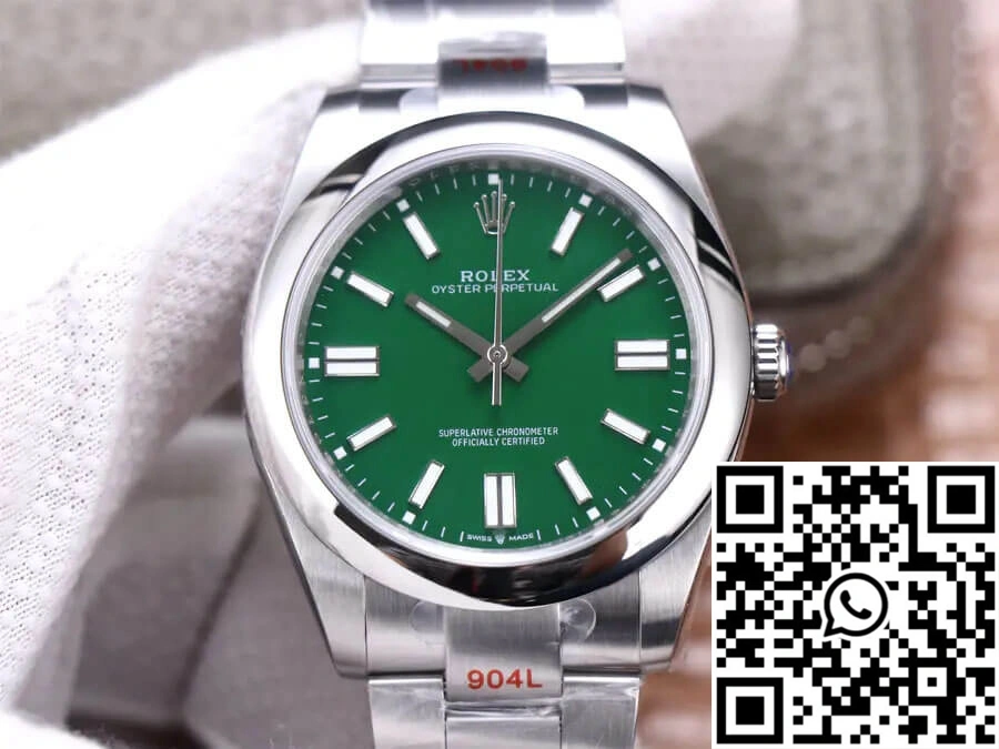 Rolex Oyster Perpetual M124300-0005 41MM EW Factory Green Dial