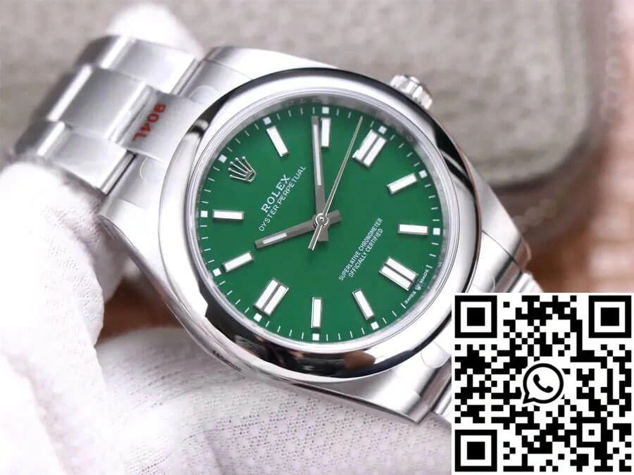 Rolex Oyster Perpetual M124300-0005 41MM EW Factory Green Dial