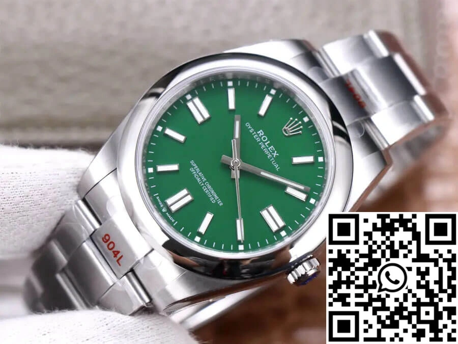 Rolex Oyster Perpetual M124300-0005 41MM EW Factory Green Dial