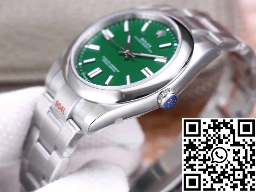 Rolex Oyster Perpetual M124300-0005 41MM EW Factory Green Dial