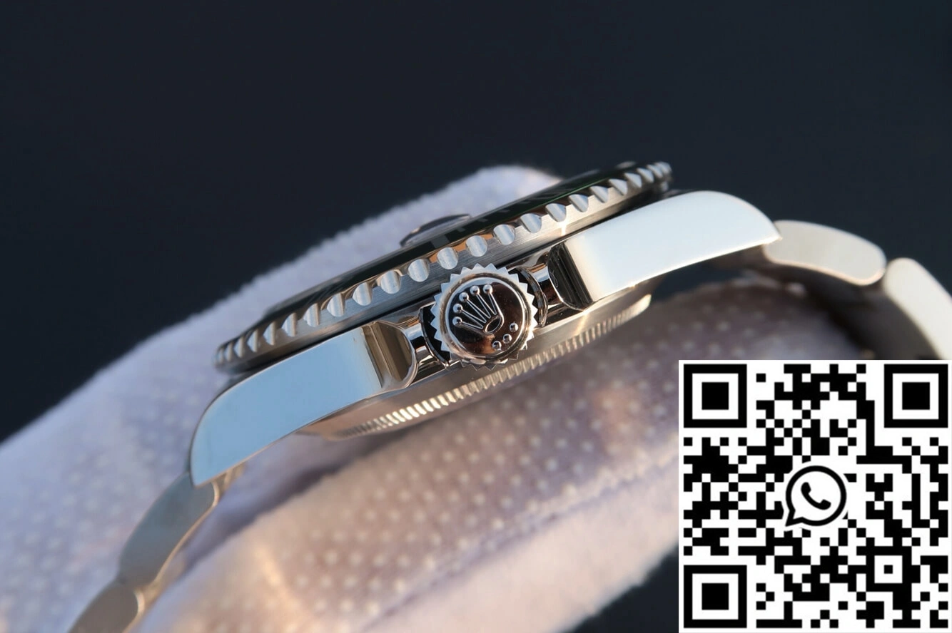 Rolex Submariner 16610LV-93250 JF Factory Green Bezel