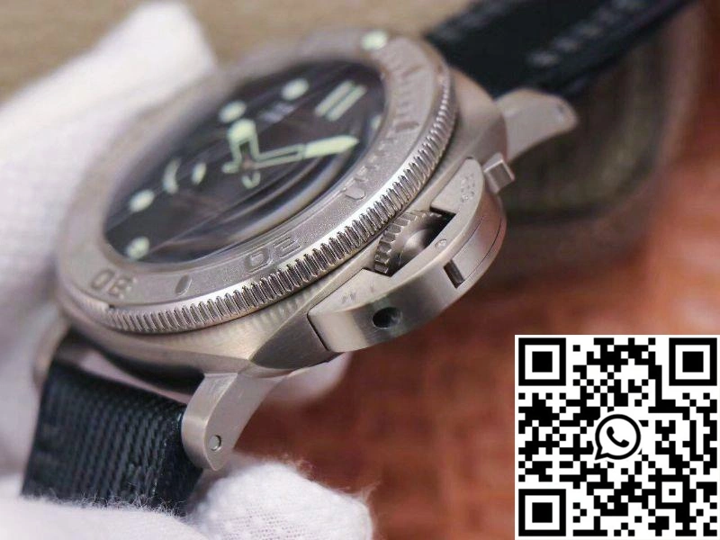 VS Factory Panerai Submersible Mike Horn Edition 47MM PAM00984