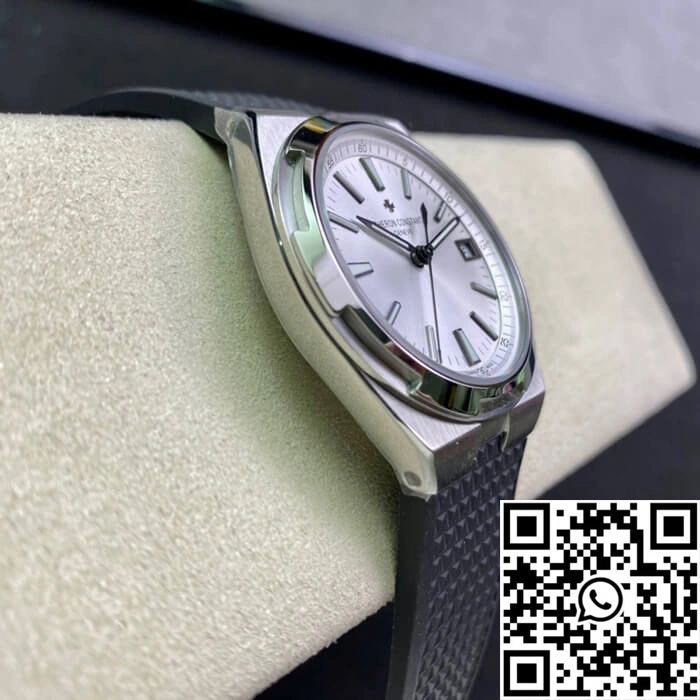 Vacheron Constantin Overseas 4500V 8F Factory Black Rubber Strap
