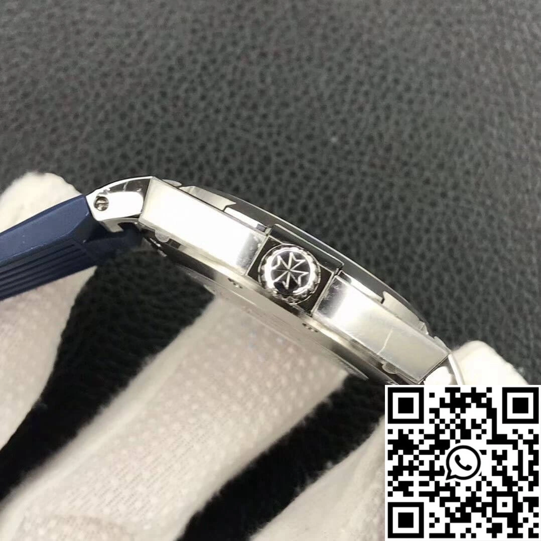 Vacheron Constantin Overseas 47040 8F Factory Blue Rubber Strap