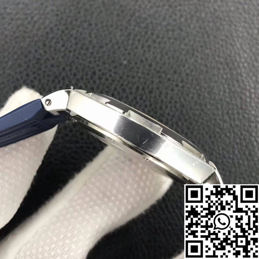 Vacheron Constantin Overseas 47040 8F Factory Blue Rubber Strap