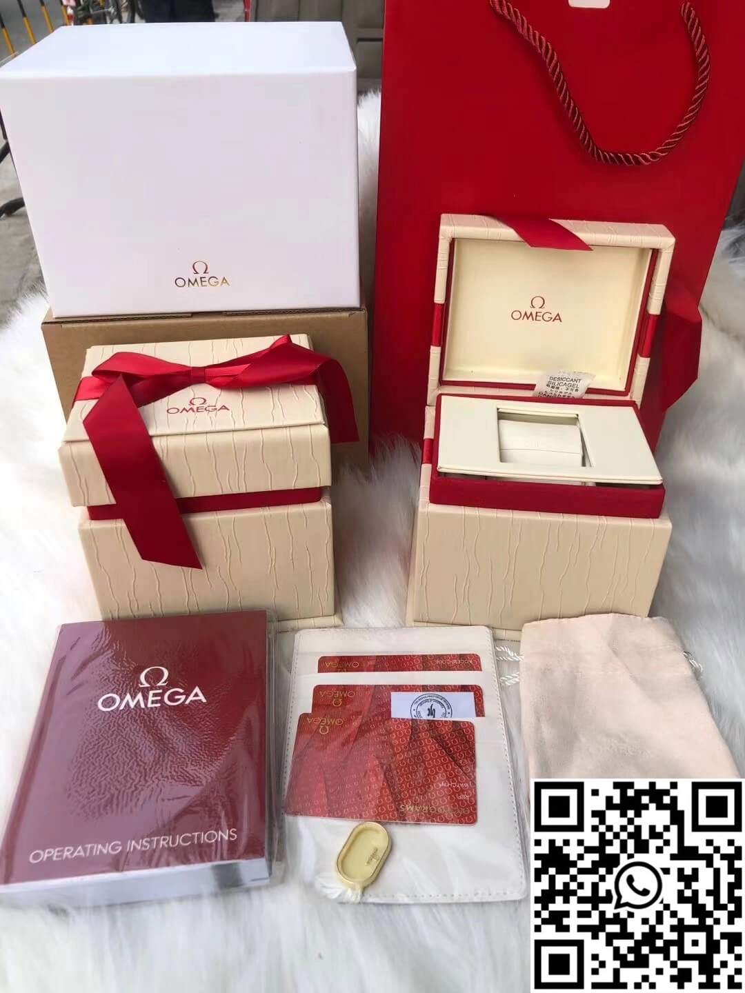 Women OMEGA box